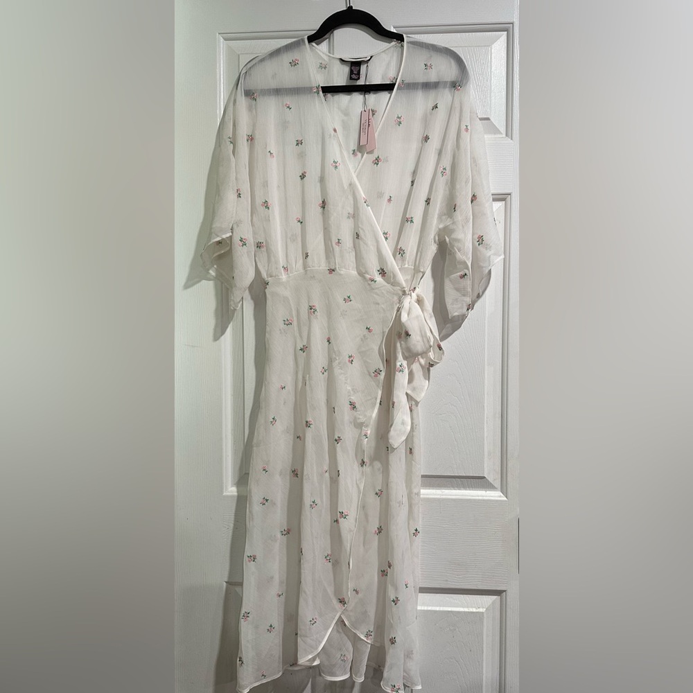 Victoria Secret sheer embroidered robe